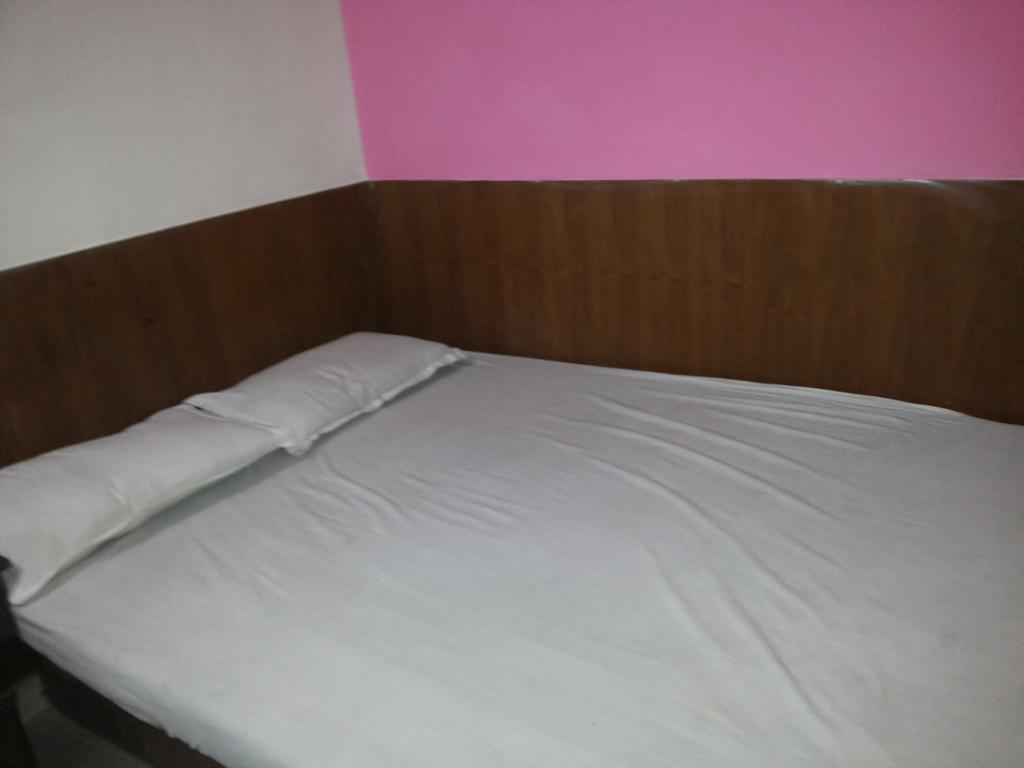 Mahesh Guest House Nové Dillí Pokoj fotografie